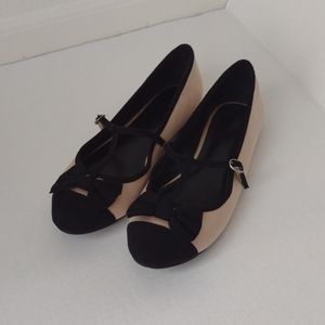 AMERICAN EAGLE  | t-strap bow flats